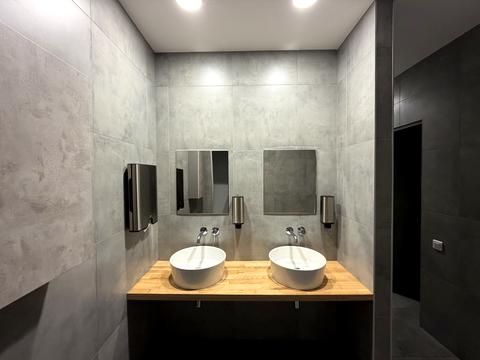 комерційна за адресою Старокозацька вул. (Комсомольська), 37