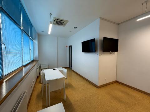 комерційна за адресою Старокозацька вул. (Комсомольська), 37