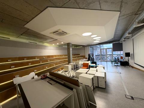 комерційна за адресою Старокозацька вул. (Комсомольська), 37