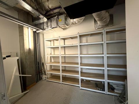 комерційна за адресою Старокозацька вул. (Комсомольська), 37