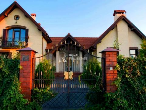 дом по адресу Дніпровська