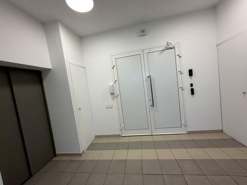 коммерческая по адресу Староказацкая ул. (Комсомольская), 37