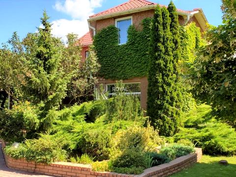 будинок за адресою Богдана Хмельницького