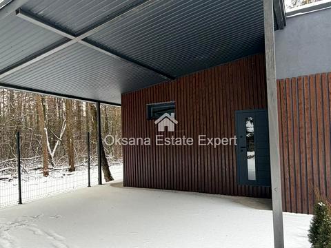 будинок за адресою Лісна