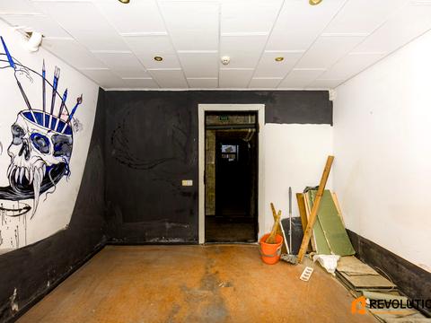 комерційна за адресою Басейна вул., 9