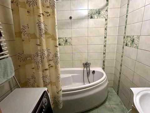 квартира за адресою Василя Симоненка вул., (Будинок 3)