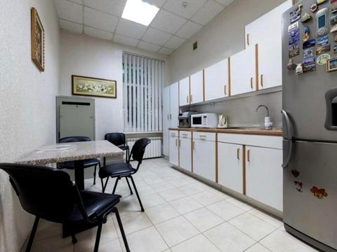 комерційна за адресою Панаса Мирного вул., 1