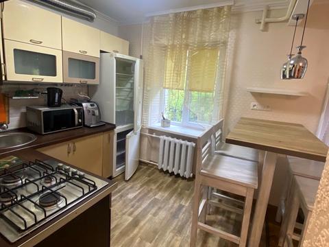 квартира за адресою Братів Дужих вул. (Володимира Комарова), 22а