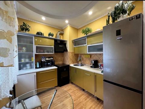 квартира за адресою Сергія Нігояна просп. (Калініна), 42