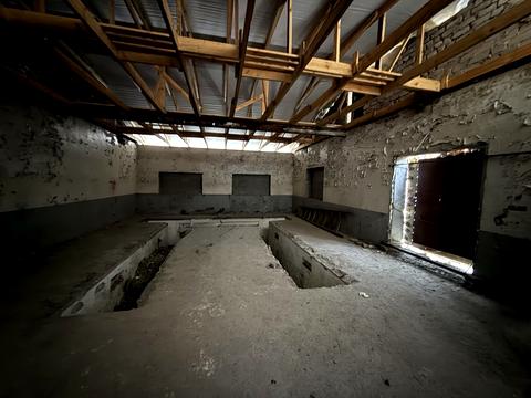 коммерческая по адресу Зимових Походів ул. (Молодогвардейская), 32