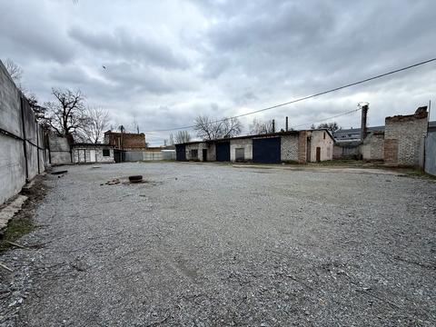 коммерческая по адресу Зимових Походів ул. (Молодогвардейская), 32