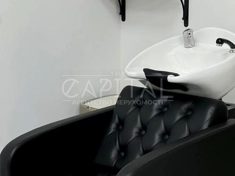 комерційна за адресою Київ, Анни Ахматової вул., 35