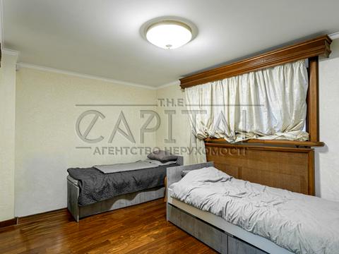 дом по адресу Добровольчих Батальйонів ул. (Панфіловців)