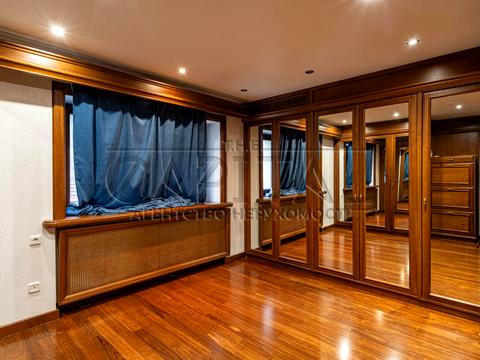 дом по адресу Добровольчих Батальйонів ул. (Панфіловців)