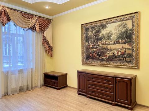 квартира за адресою Пекарська вул., 38