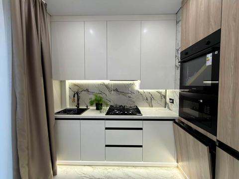 квартира за адресою 24 Серпня вул., (Будинок 7)