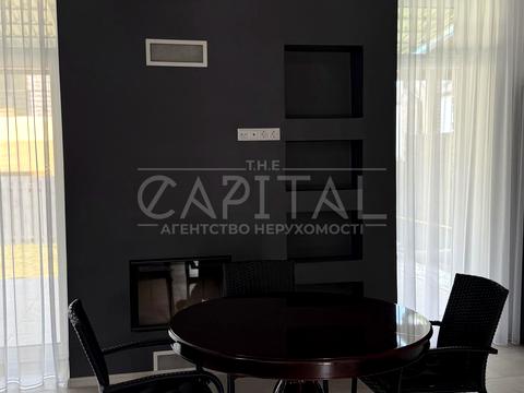 дом по адресу Евгения Коновальца ул., 49