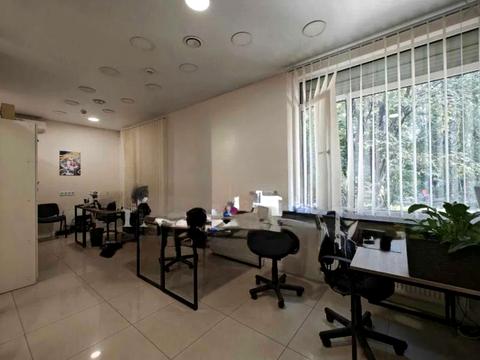 коммерческая по адресу Елены Телиги ул., 5-Б