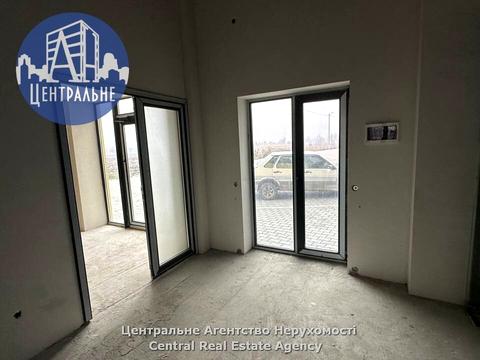 комерційна за адресою Головна, 2Е