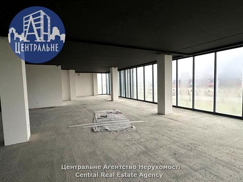 комерційна за адресою Головна, 2Е