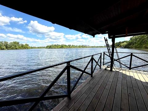 дом по адресу Броварской просп.