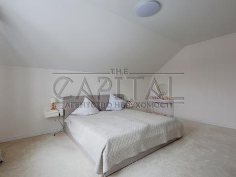 дом по адресу Зоряна