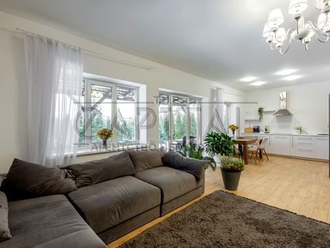 дом по адресу Зоряна