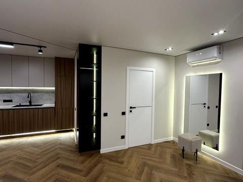 квартира за адресою Івано-Франківськ, Степана Бандери вул., (Будинок 4)