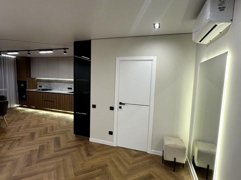 квартира за адресою Івано-Франківськ, Степана Бандери вул., (Будинок 4)