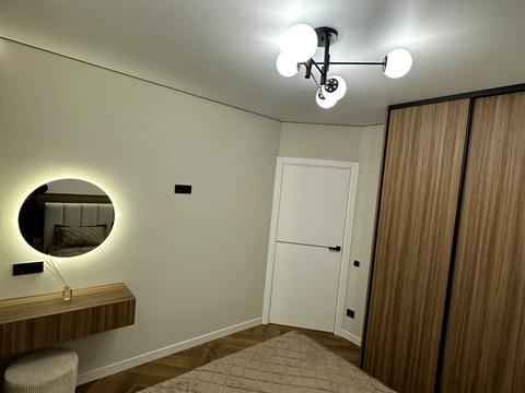 квартира за адресою Івано-Франківськ, Степана Бандери вул., (Будинок 4)