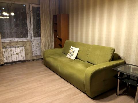 квартира за адресою Академіка Глушкова просп., 17