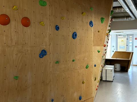 комерційна за адресою Старокозацька вул. (Комсомольська), 37