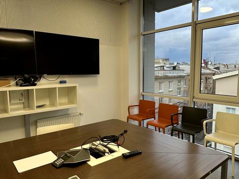 комерційна за адресою Старокозацька вул. (Комсомольська), 37