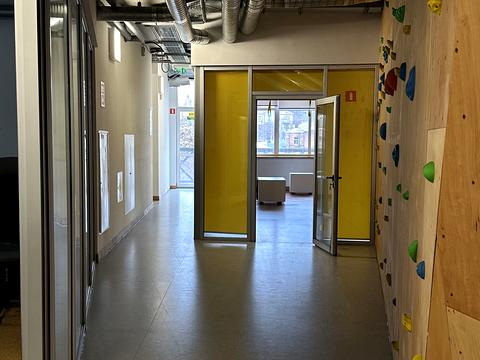 комерційна за адресою Старокозацька вул. (Комсомольська), 37