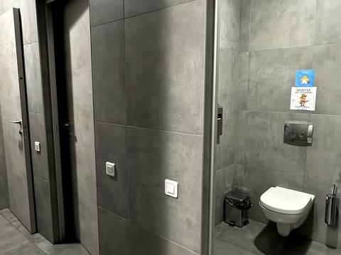 комерційна за адресою Старокозацька вул. (Комсомольська), 37