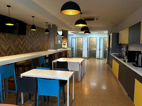 комерційна за адресою Старокозацька вул. (Комсомольська), 37