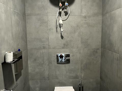 комерційна за адресою Старокозацька вул. (Комсомольська), 37