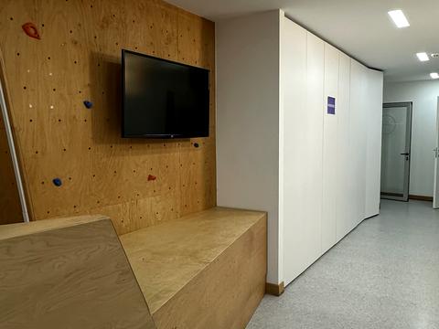 комерційна за адресою Старокозацька вул. (Комсомольська), 37