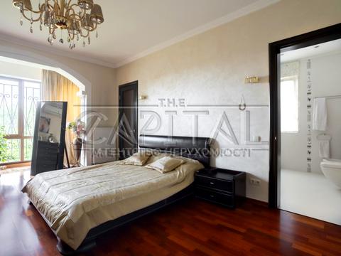 будинок за адресою Лугова