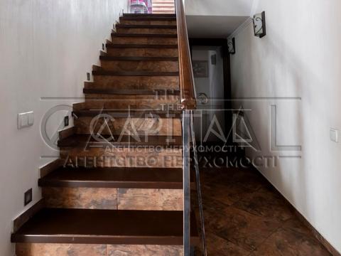 будинок за адресою Лугова