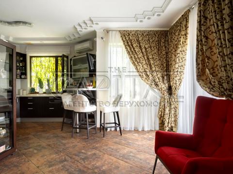 будинок за адресою Лугова