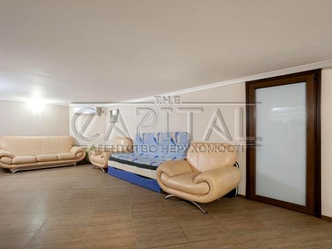 будинок за адресою Лугова