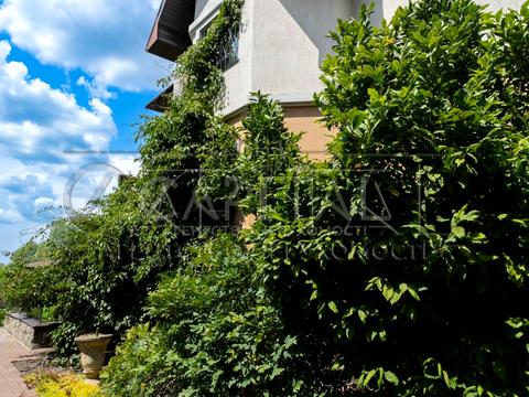 будинок за адресою Лугова