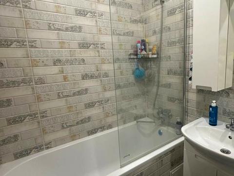 квартира за адресою Богдана Хмельницького вул., 11