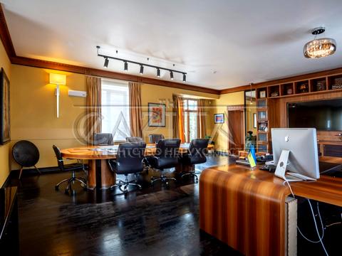 коммерческая по адресу Жилянская ул., 97