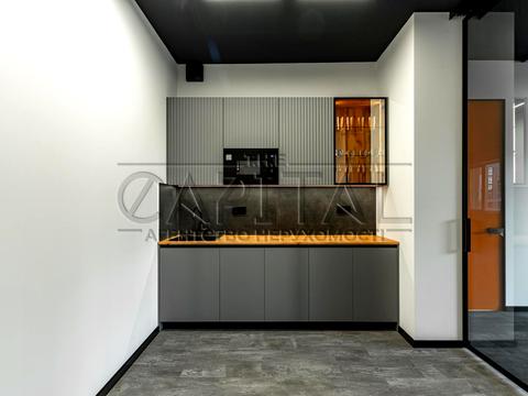 комерційна за адресою Київ, Андрія Верхогляда вул. (Михайла Драгомирова), 14-А