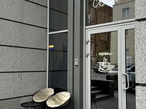 комерційна за адресою Старокозацька вул. (Комсомольська), 37