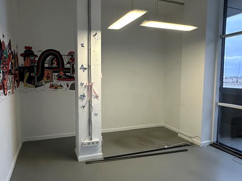 комерційна за адресою Старокозацька вул. (Комсомольська), 37