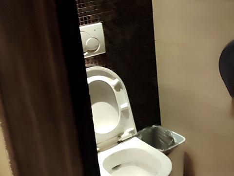 комерційна за адресою Петра Григоренка просп. (Маршала Жукова), 39