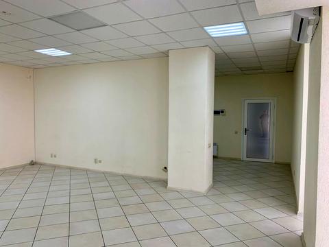 комерційна за адресою Мечникова вул., 19